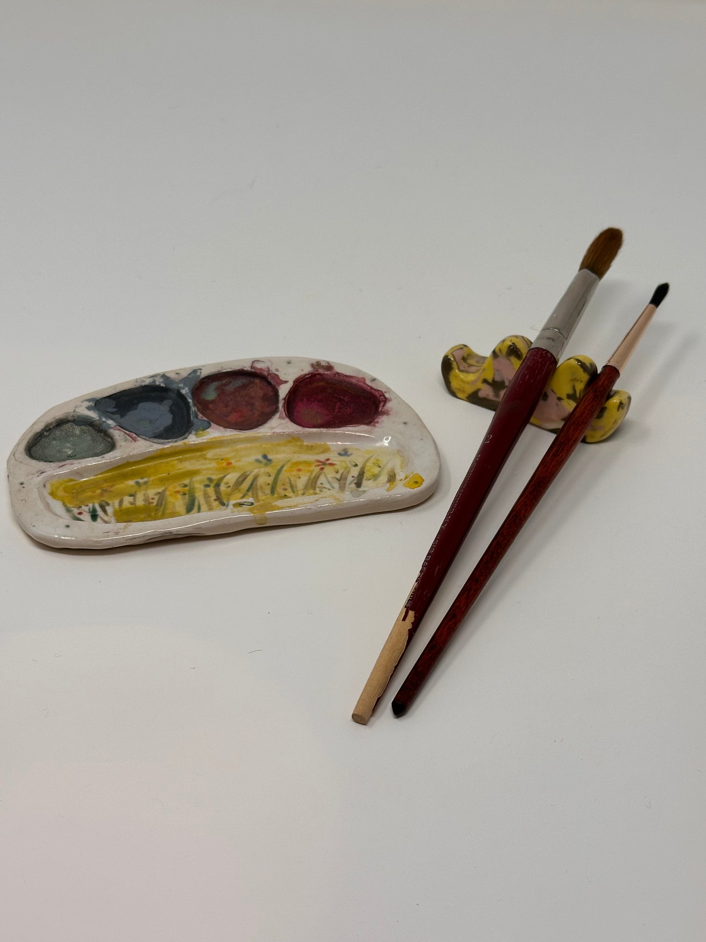 Brush rest